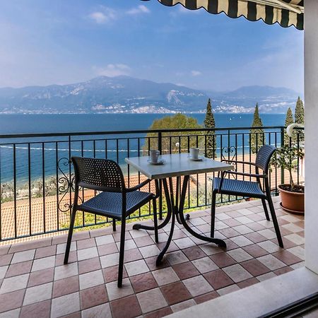 Residence Solei Classic & Plus Brenzone sul Garda Bagian luar foto