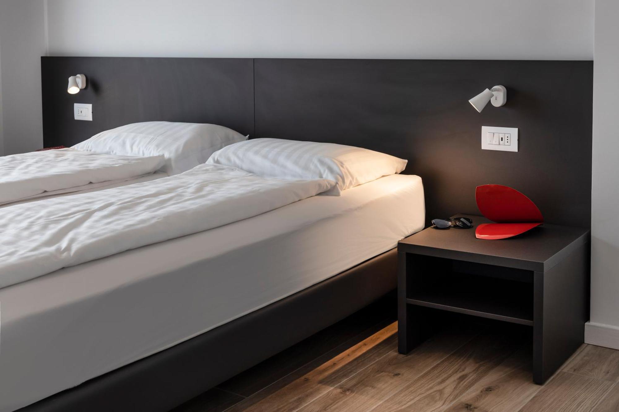 Residence Solei Classic & Plus Brenzone sul Garda Bagian luar foto