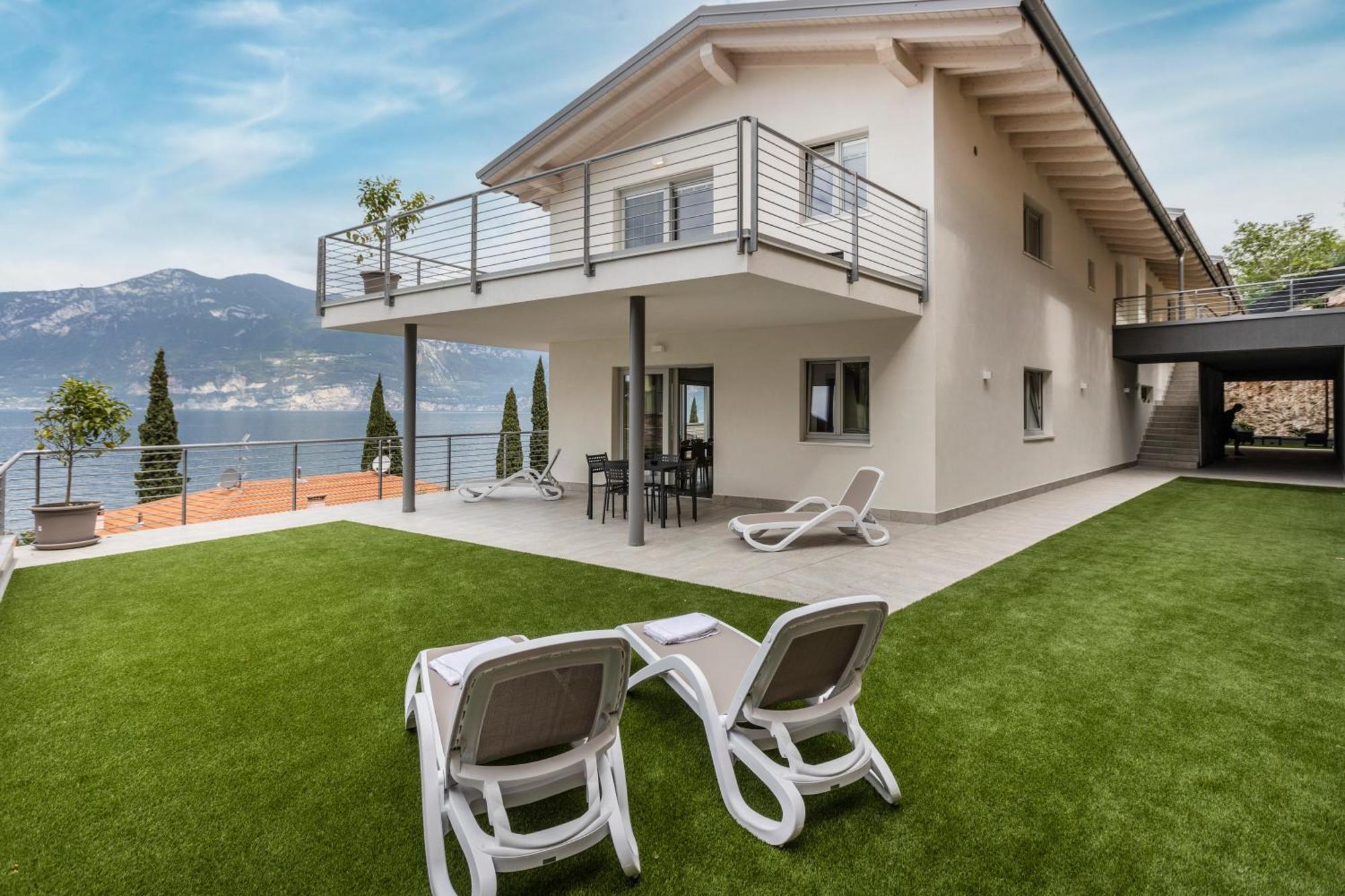 Residence Solei Classic & Plus Brenzone sul Garda Bagian luar foto
