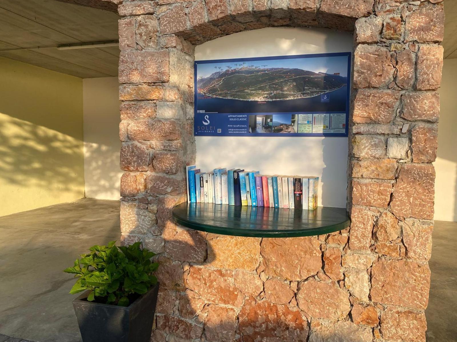 Residence Solei Classic & Plus Brenzone sul Garda Bagian luar foto