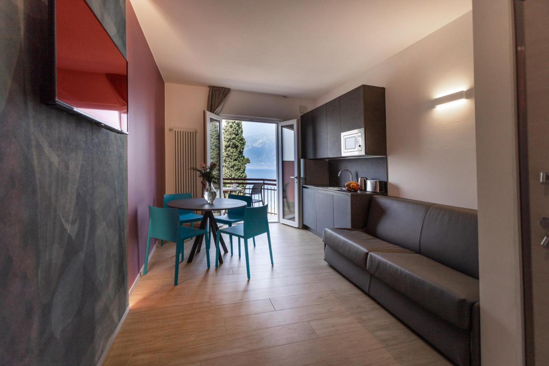 Residence Solei Classic & Plus Brenzone sul Garda Bagian luar foto